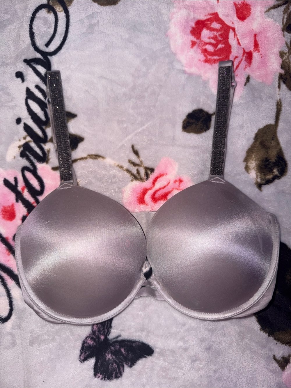Victoria's Secret Shiny Molded Underwire Bra in Light Taupe Silver